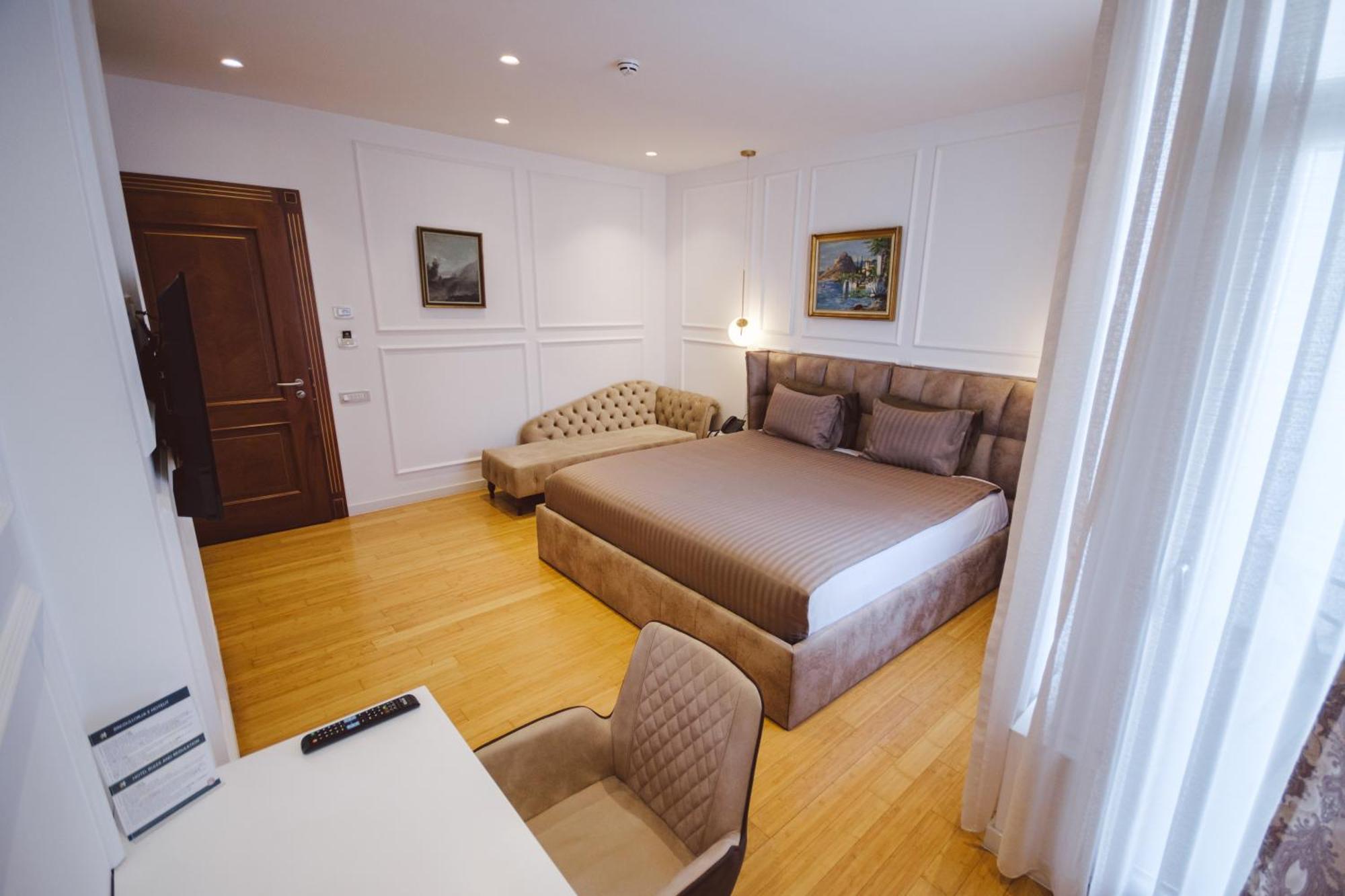 Star Hill Hotel & Spa Pristina Exterior foto