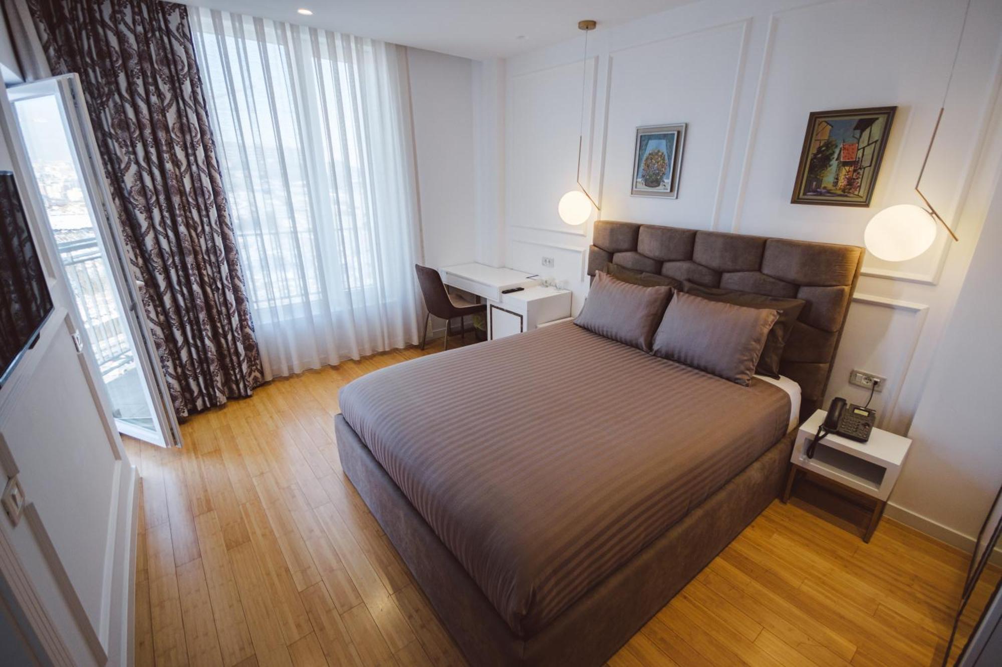 Star Hill Hotel & Spa Pristina Exterior foto
